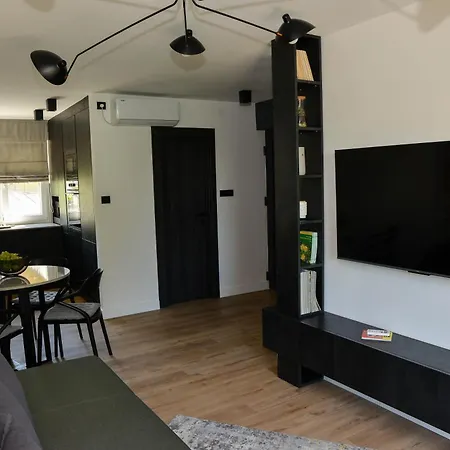 Apartment Black *